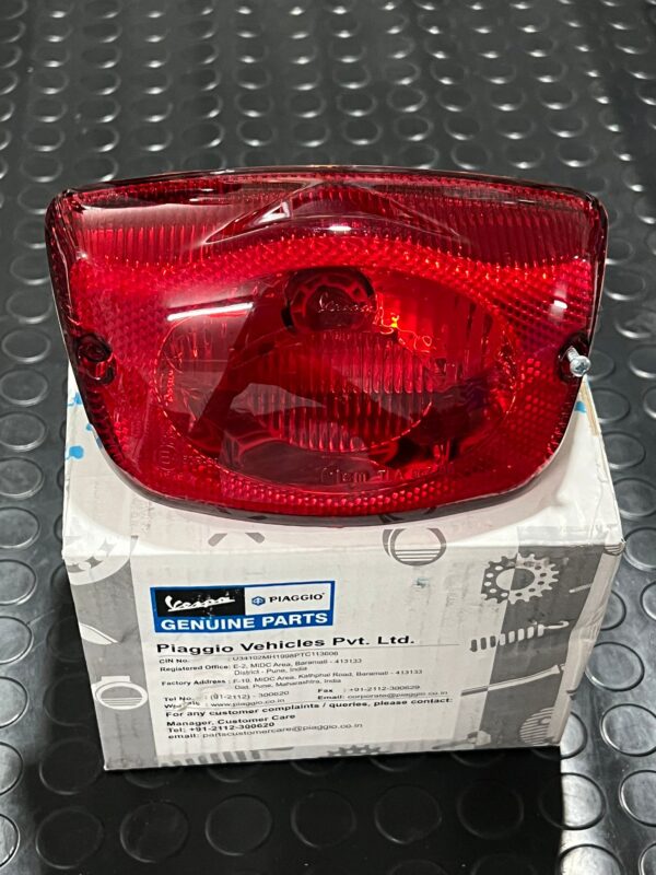 PILOTO TRASERO VESPA LX 50/125 2005/2013